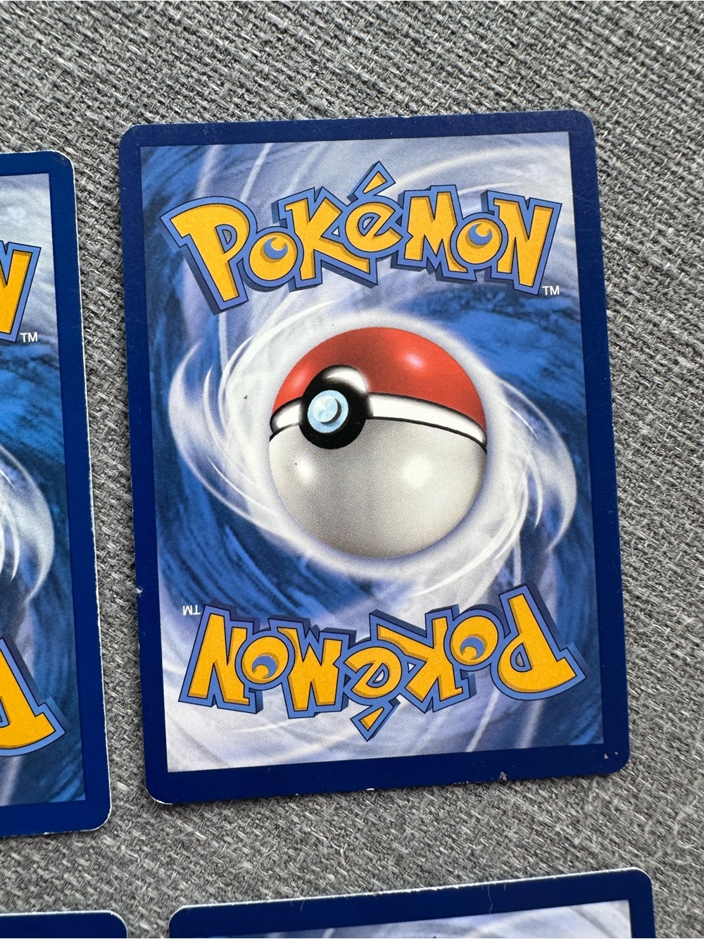 Pokemon Trading Card Lot - Gold Flareon V, Yellow Pikachu, Blue Latias - Picture 11 of 16